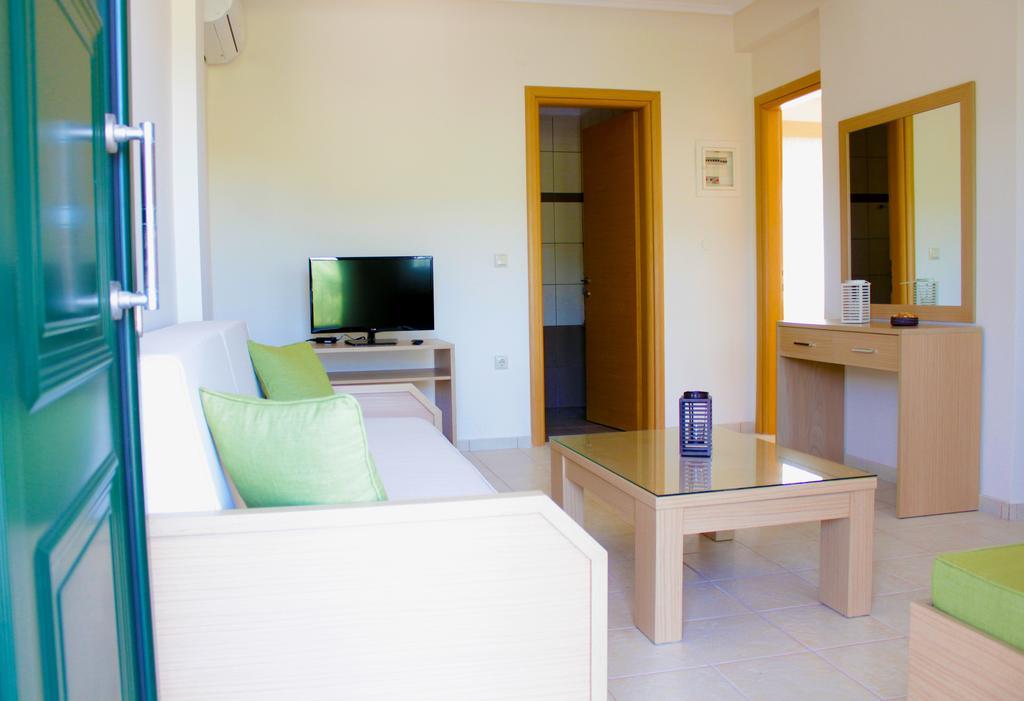 Olive Tree Apartments Fourka Room photo